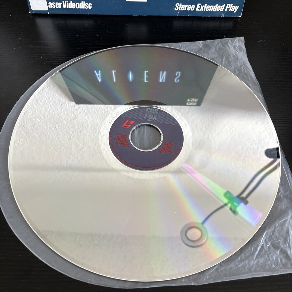 Aliens (1986) LASERDISC (2-disc Set) CBS FOX VIDEO, Starring Sigourney Weaver - Picture 6 of 6